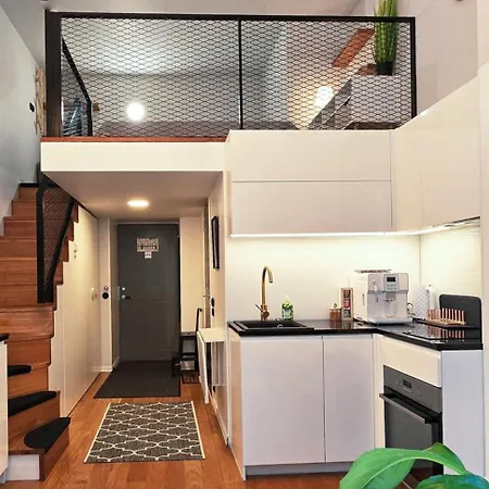 Apartman Stylish Historic Loft - Your Comfy Old Town Stop! Tallinn