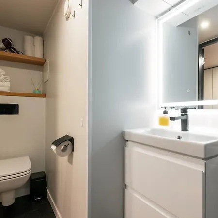 Stylish Historic Loft - Your Comfy Old Town Stop! Tallinn